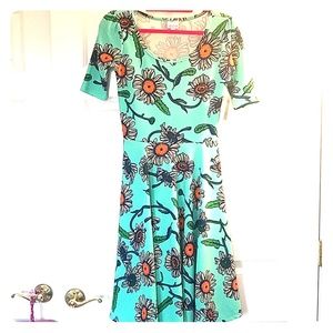 Lularoe Nicole Dress (Size Small)
